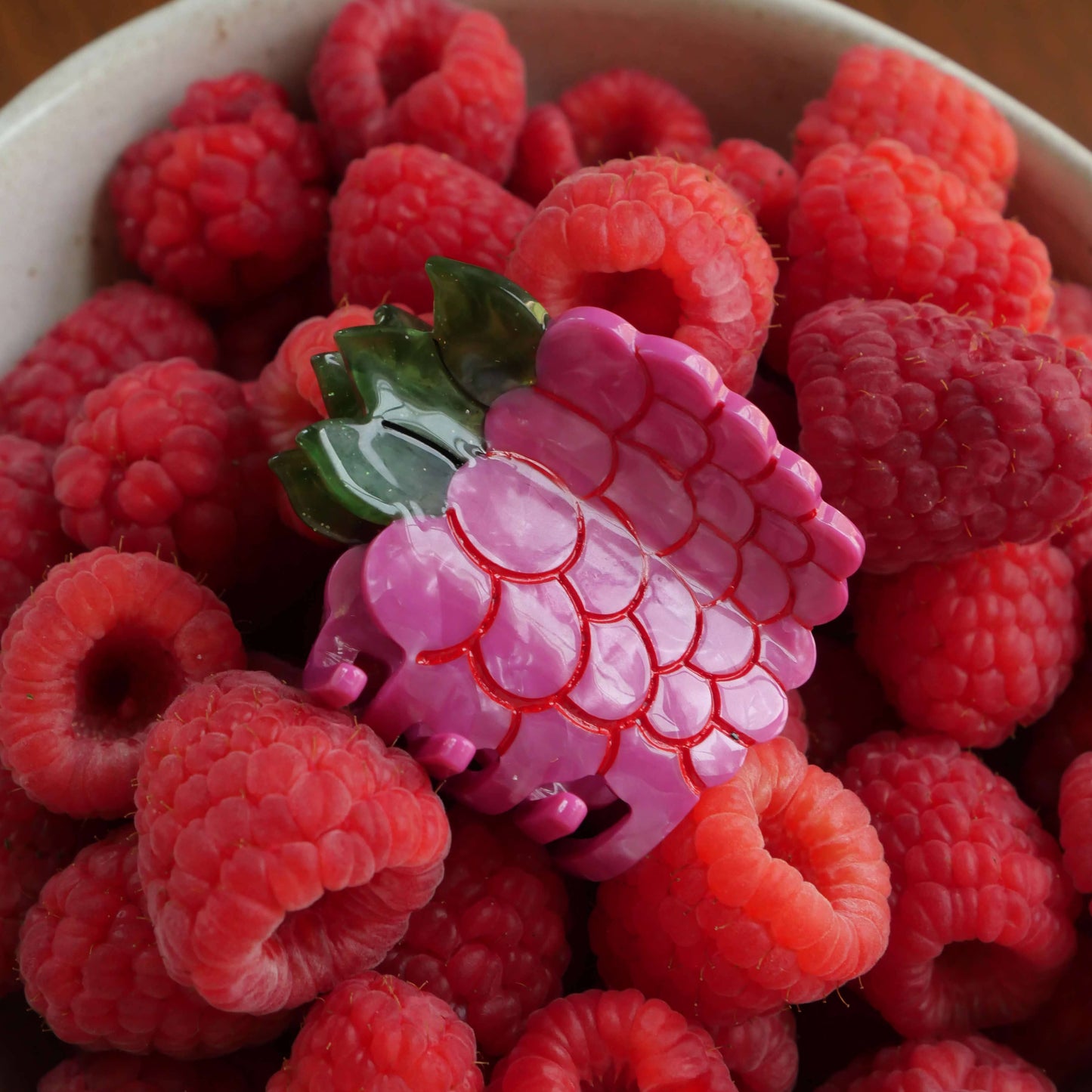 Jenny Lemons - Mini Raspberry Hair Claw Clip