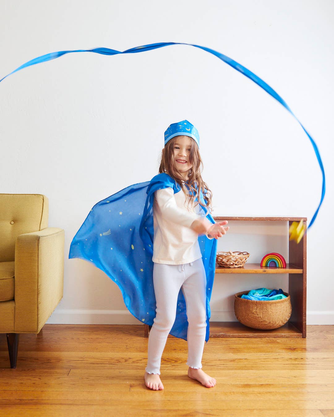 Sarah's Silks Silk & Wood Streamer -Star Blue