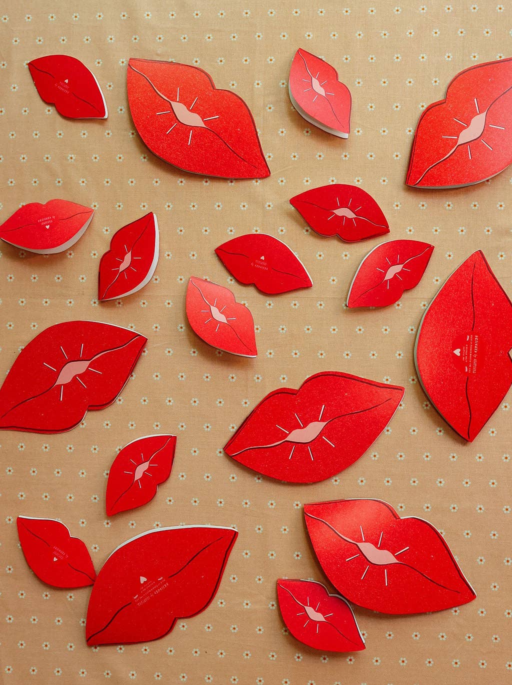 Isatopia - Bisou Lips Mini Cards - box of 6