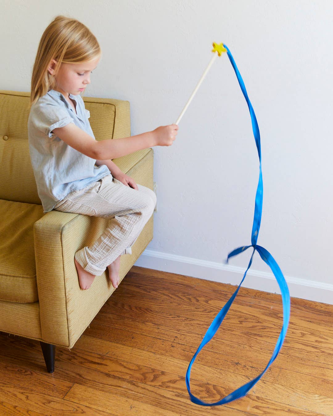 Sarah's Silks Silk & Wood Streamer -Star Blue
