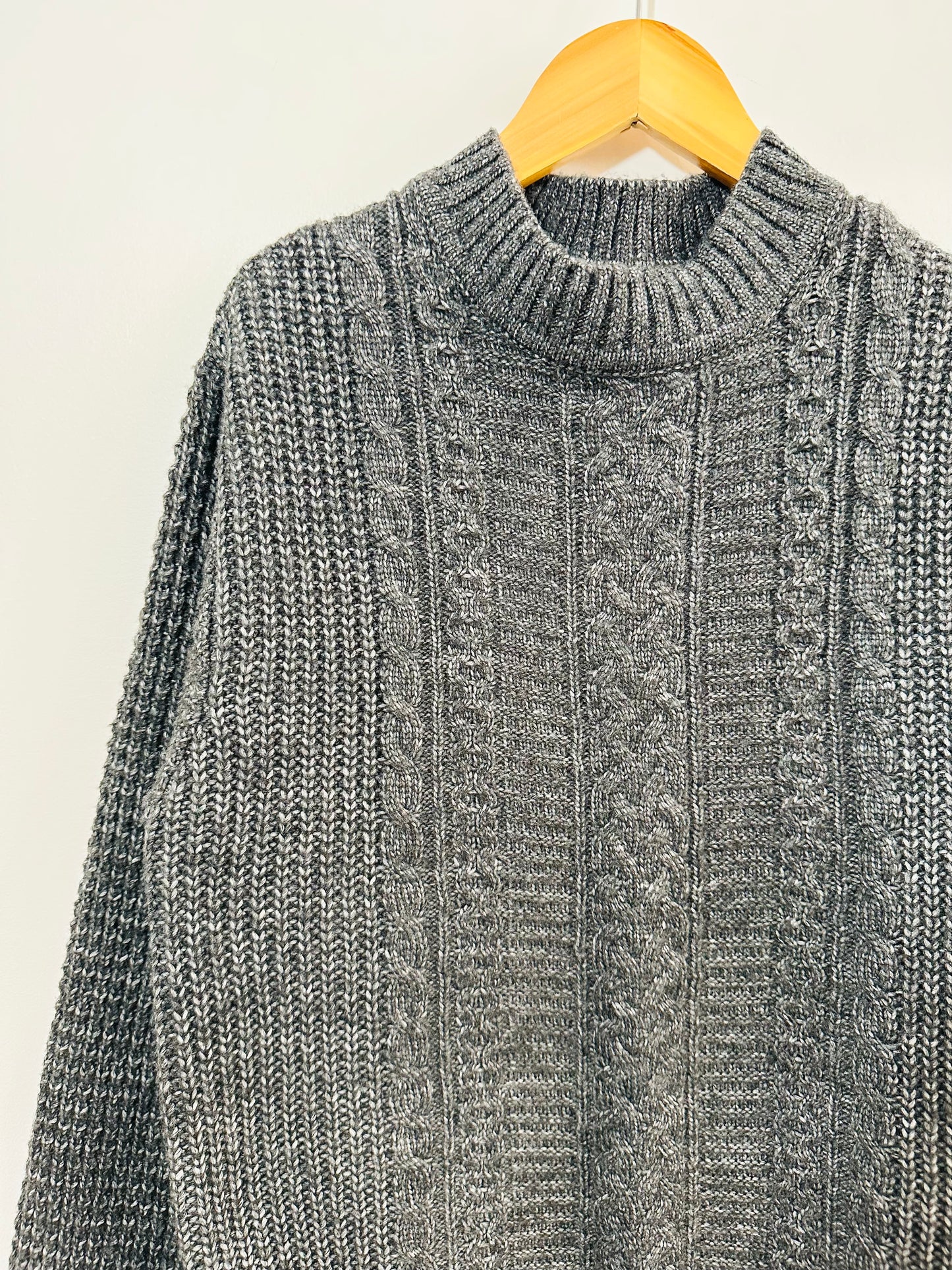 Cable Knit Sweater / 11-12Y