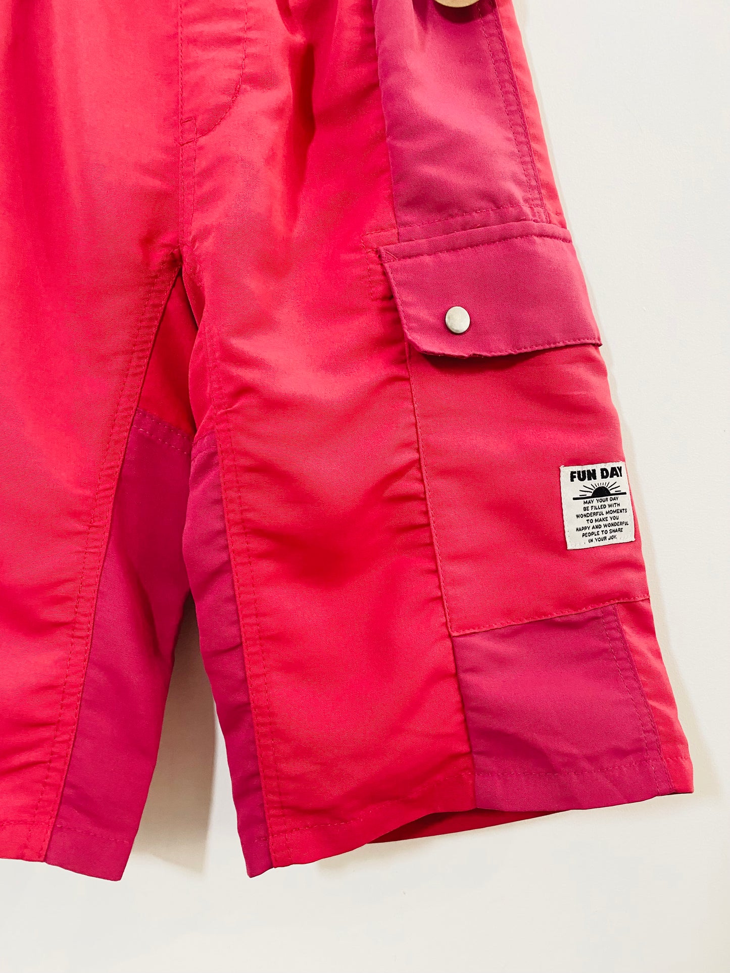 Colorblack Cargo Shorts / 11-12Y