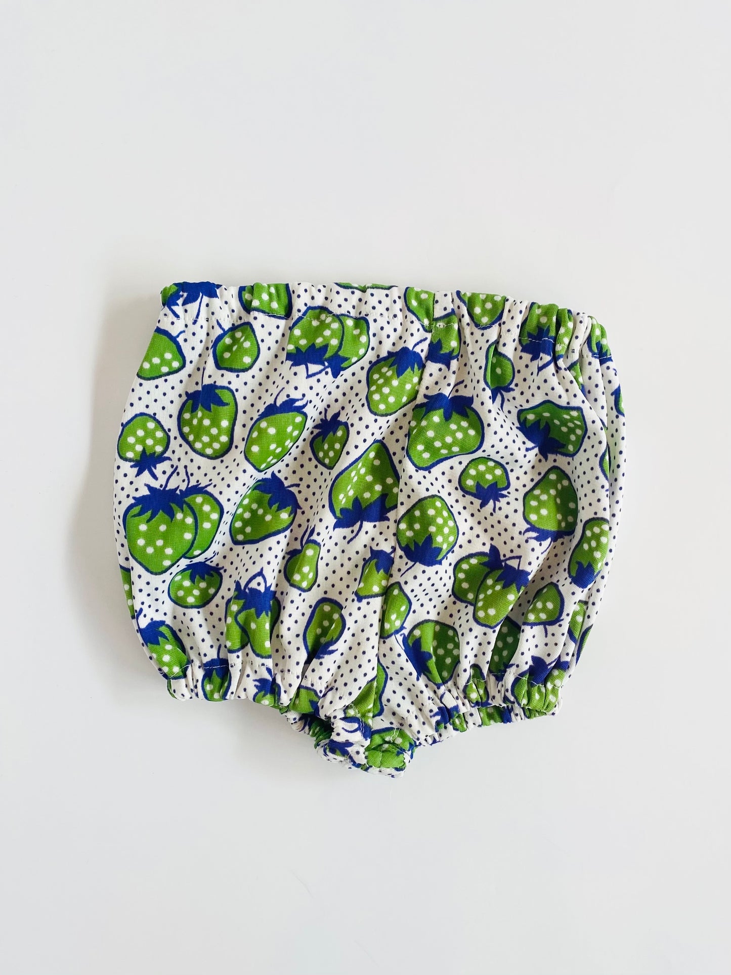 strawberry play set / 6-12M