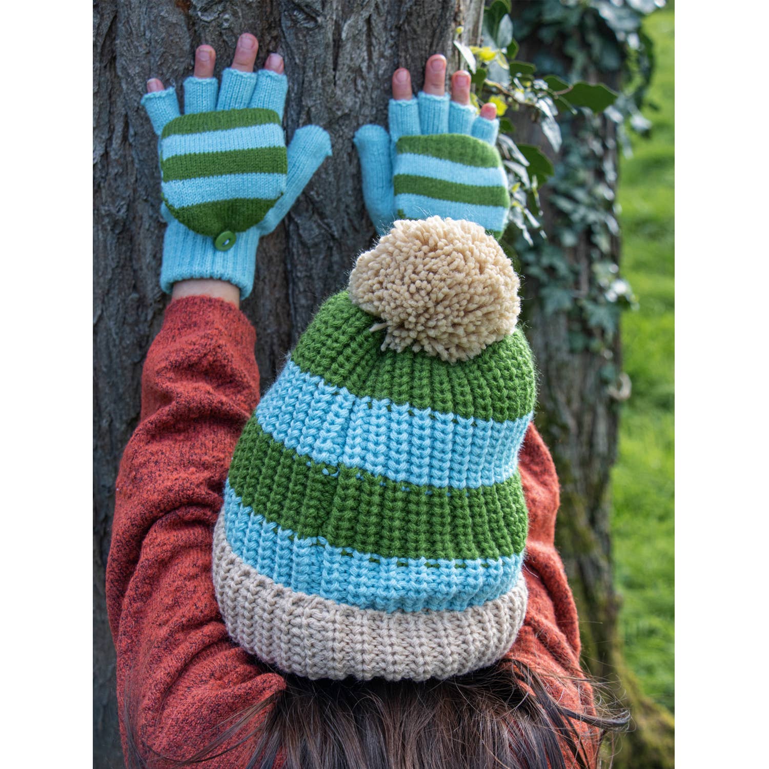 Striped Knitted Gloves