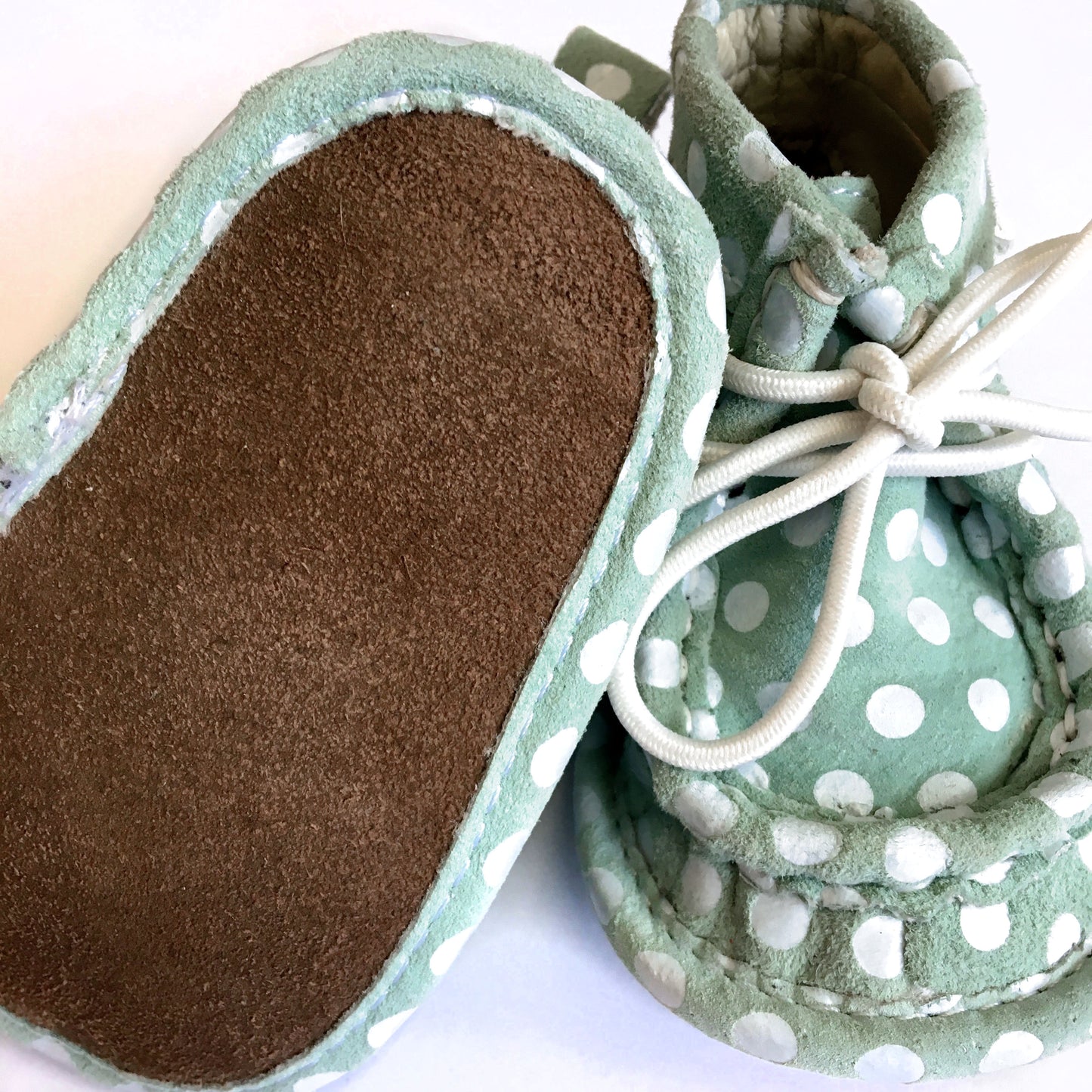 Kaboom! Bebe Crib Shoes bottom