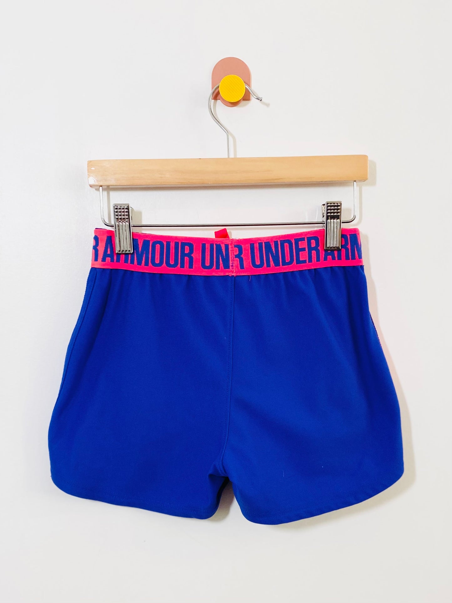 athletic shorts / 8y