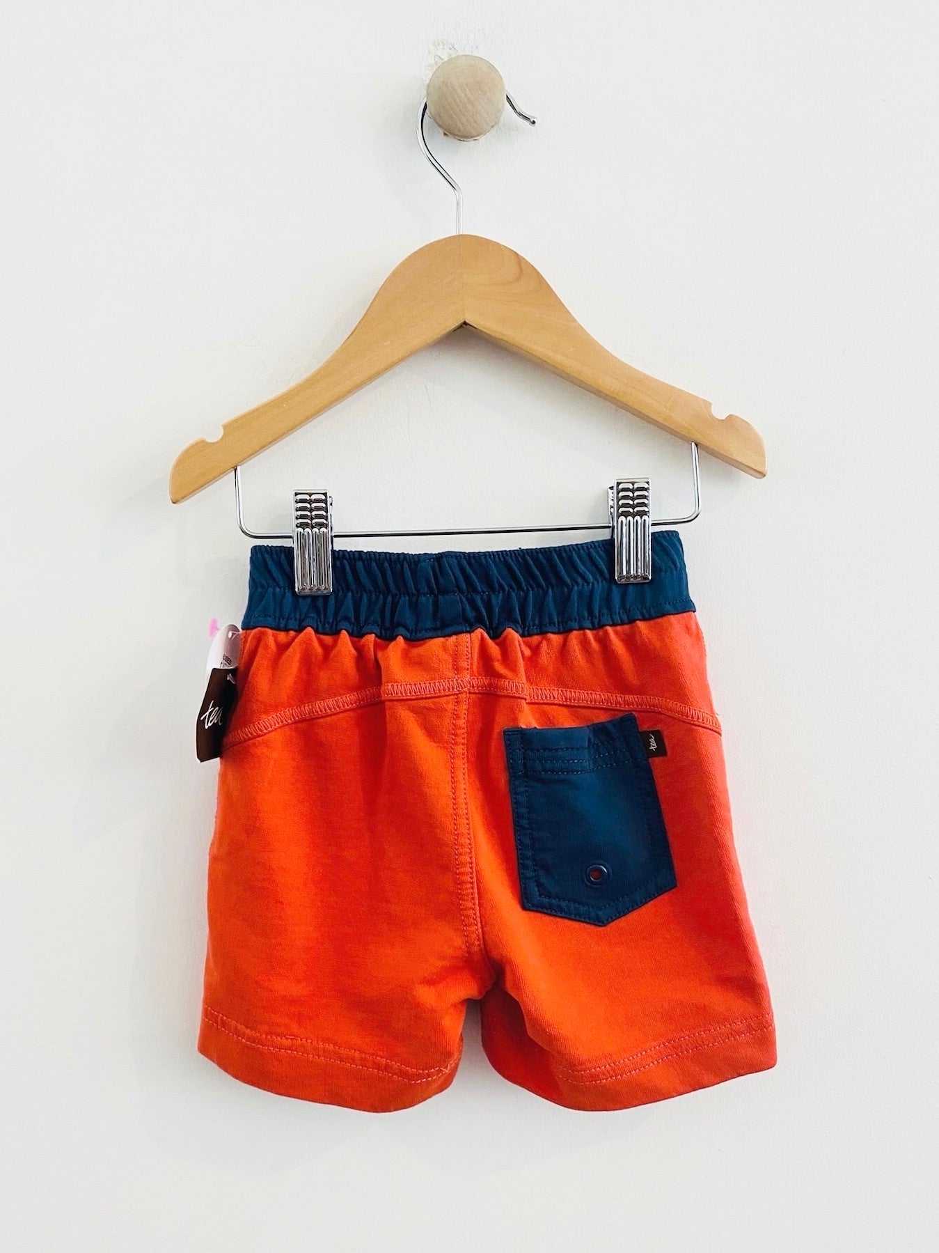 Color Block Shorts / 6-12m