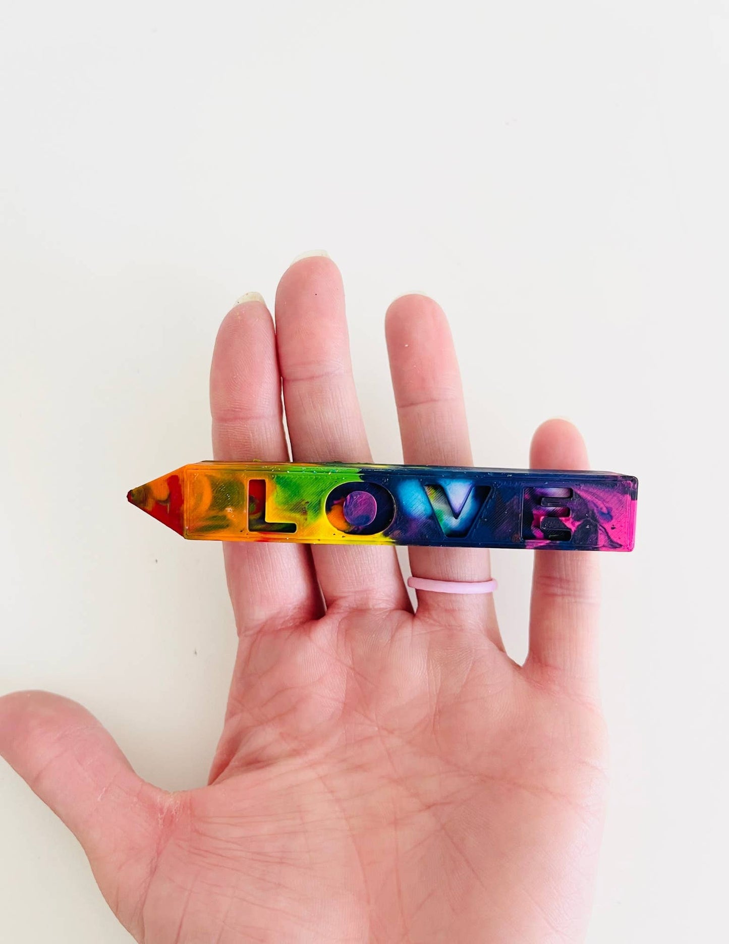 Coloring Home - Love Rainbow Crayon