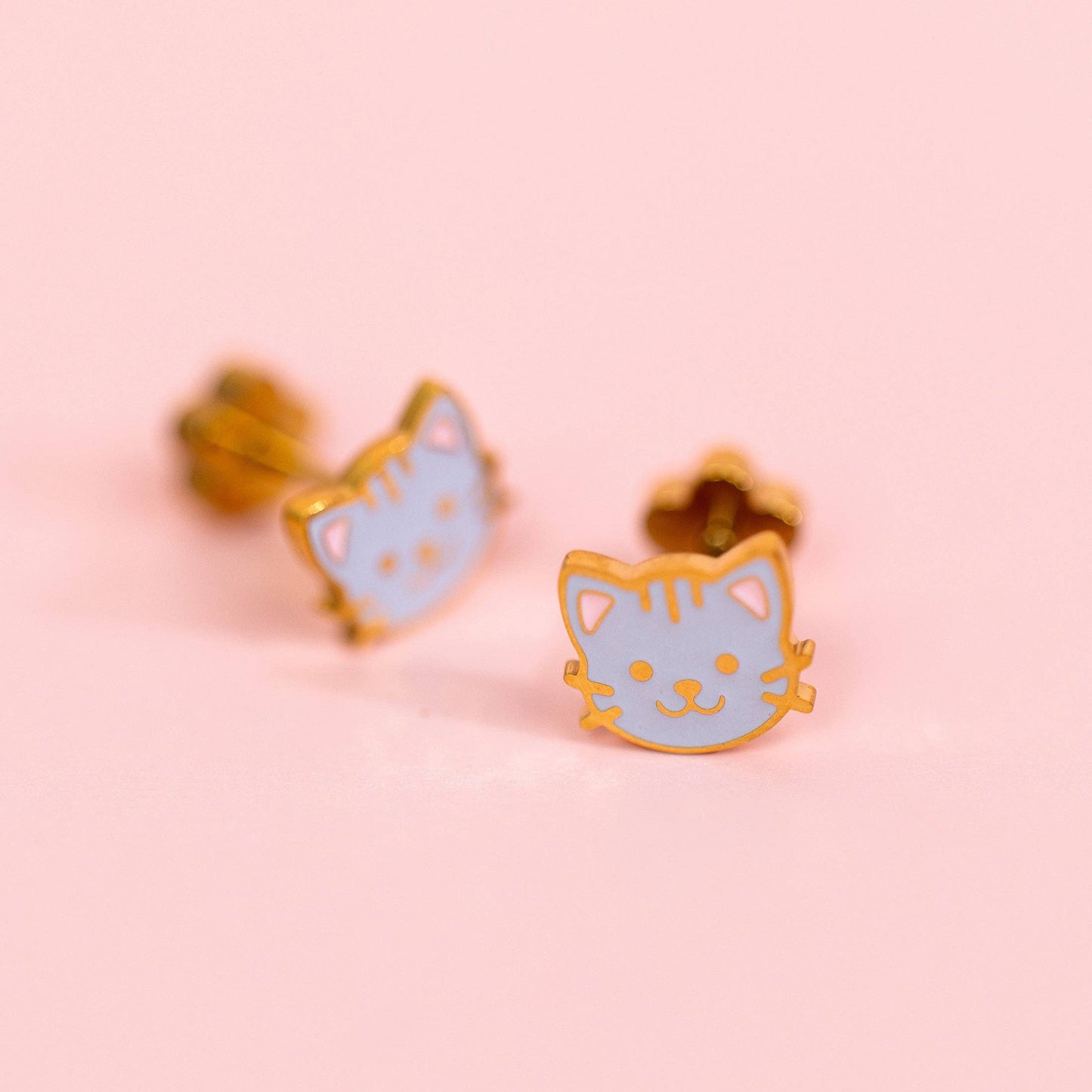 grey cat stud earrings