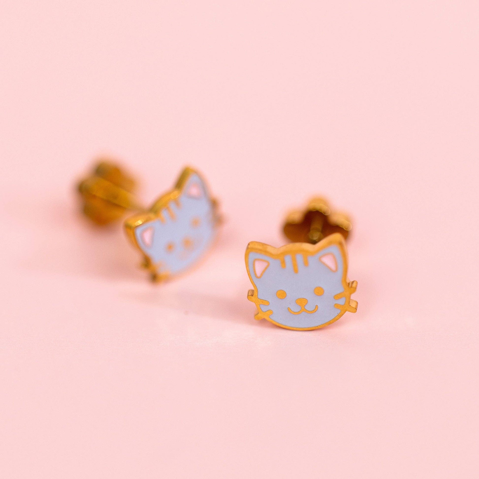 grey cat stud earrings