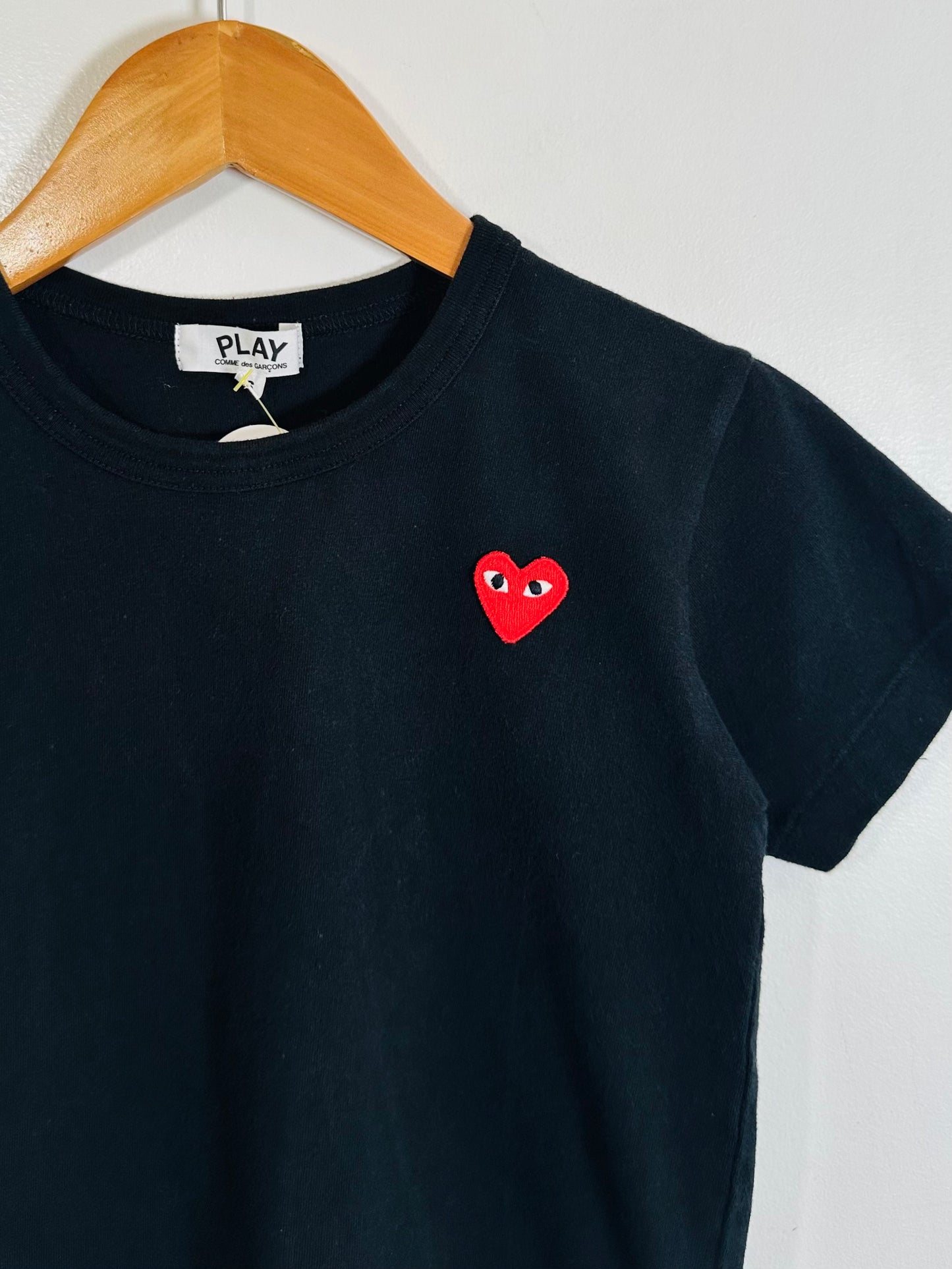 Comme des Garçons Play Tee / 6Y