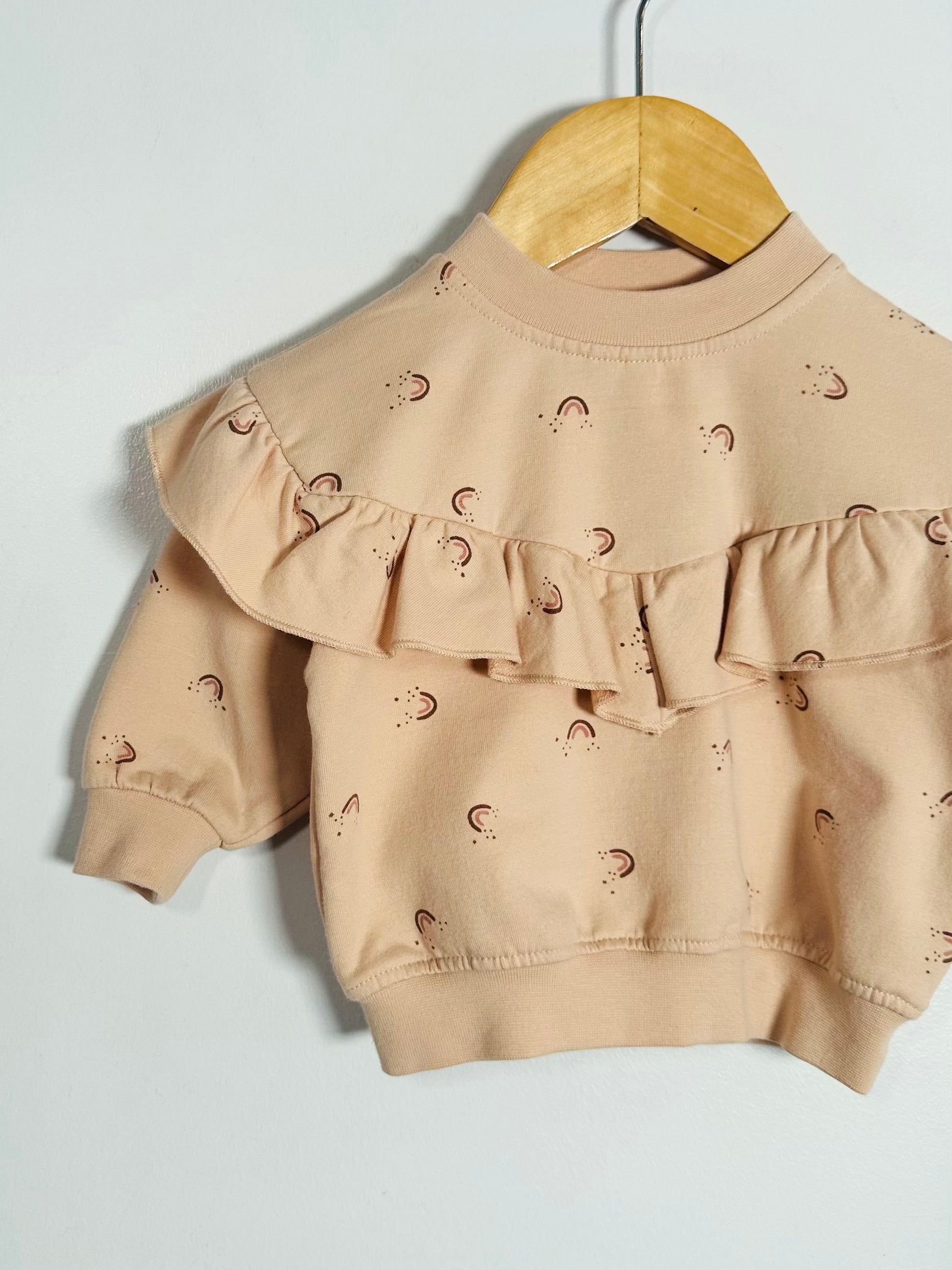 Quincy Mae Rainbow Sweatshirt / 0-3M