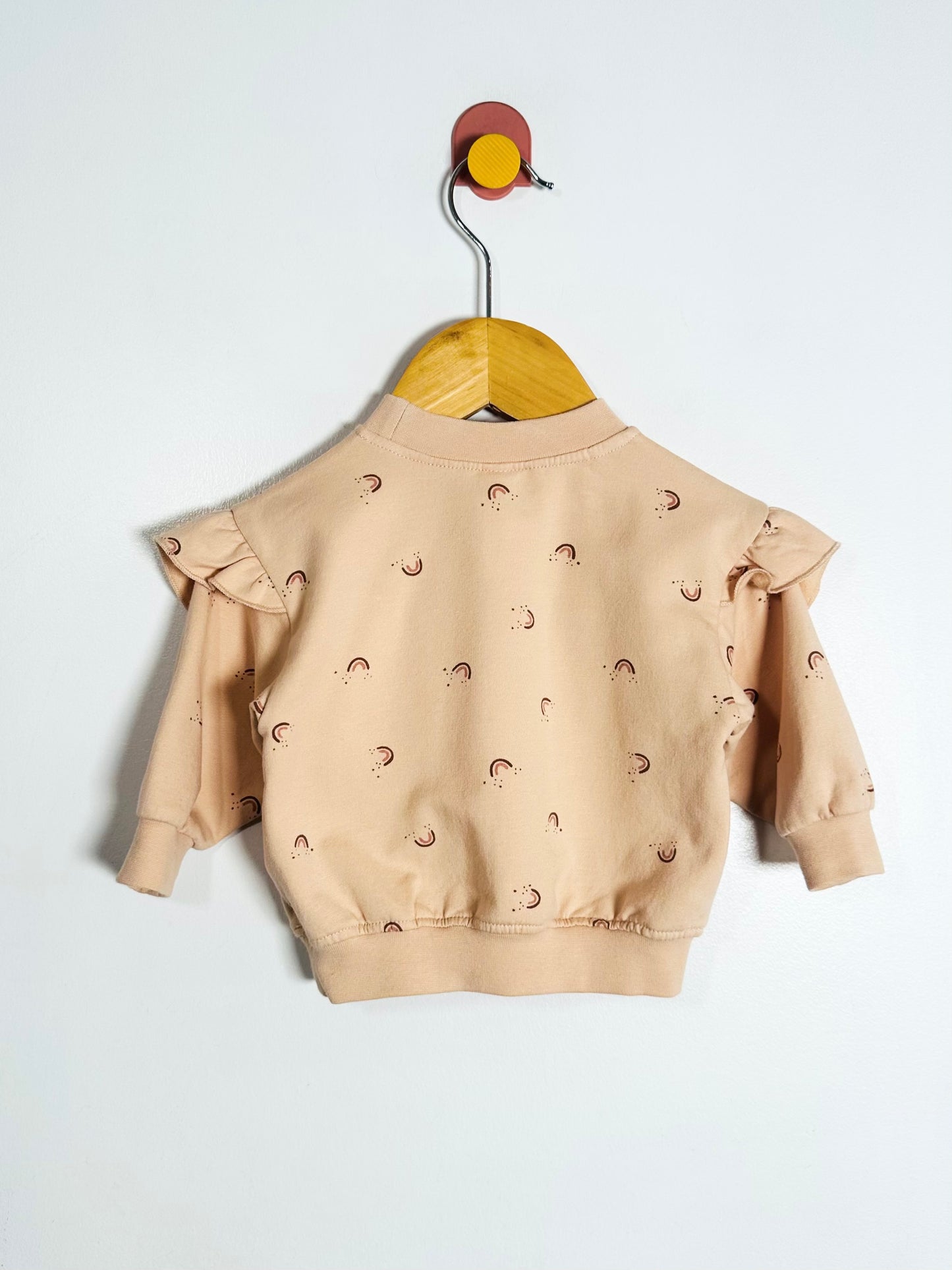 Quincy Mae Rainbow Sweatshirt / 0-3M