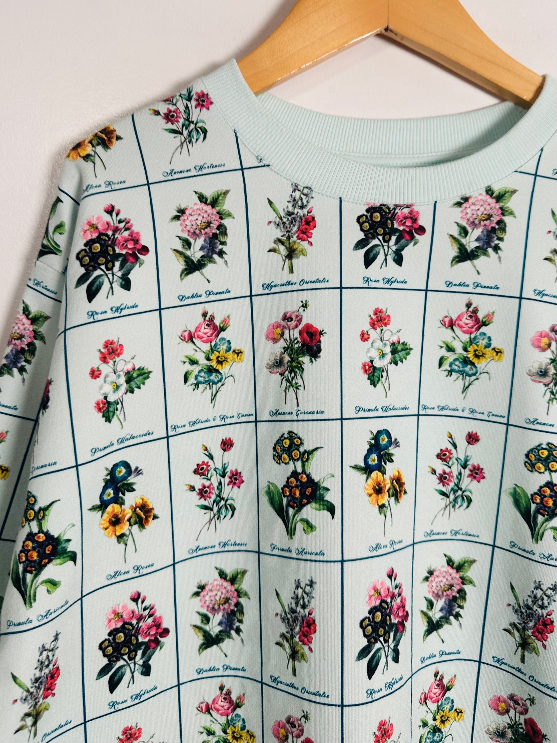The Middle Daughter Bouquet Sweatshirt / 11-12Y