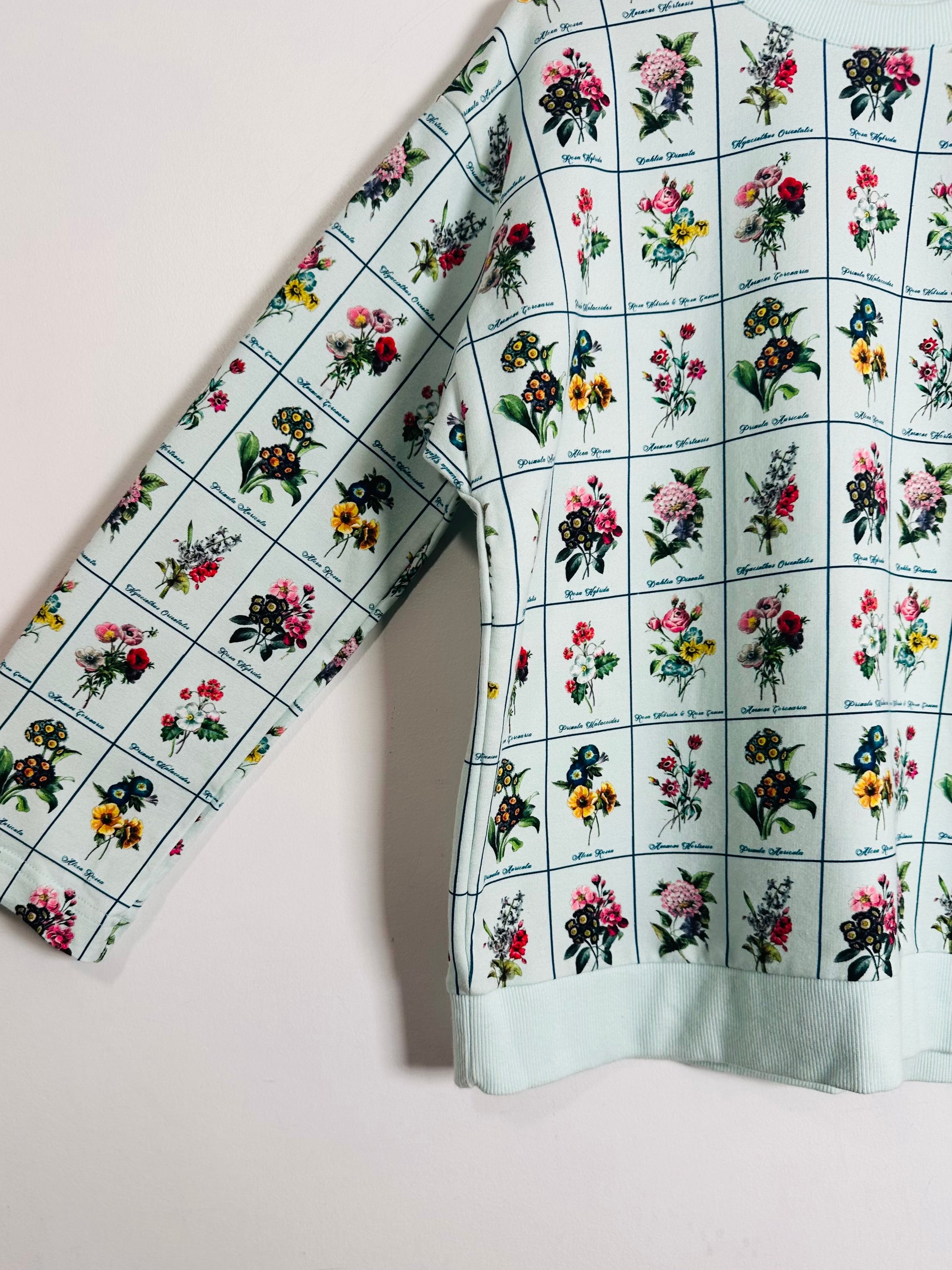 The Middle Daughter Bouquet Sweatshirt / 11-12Y