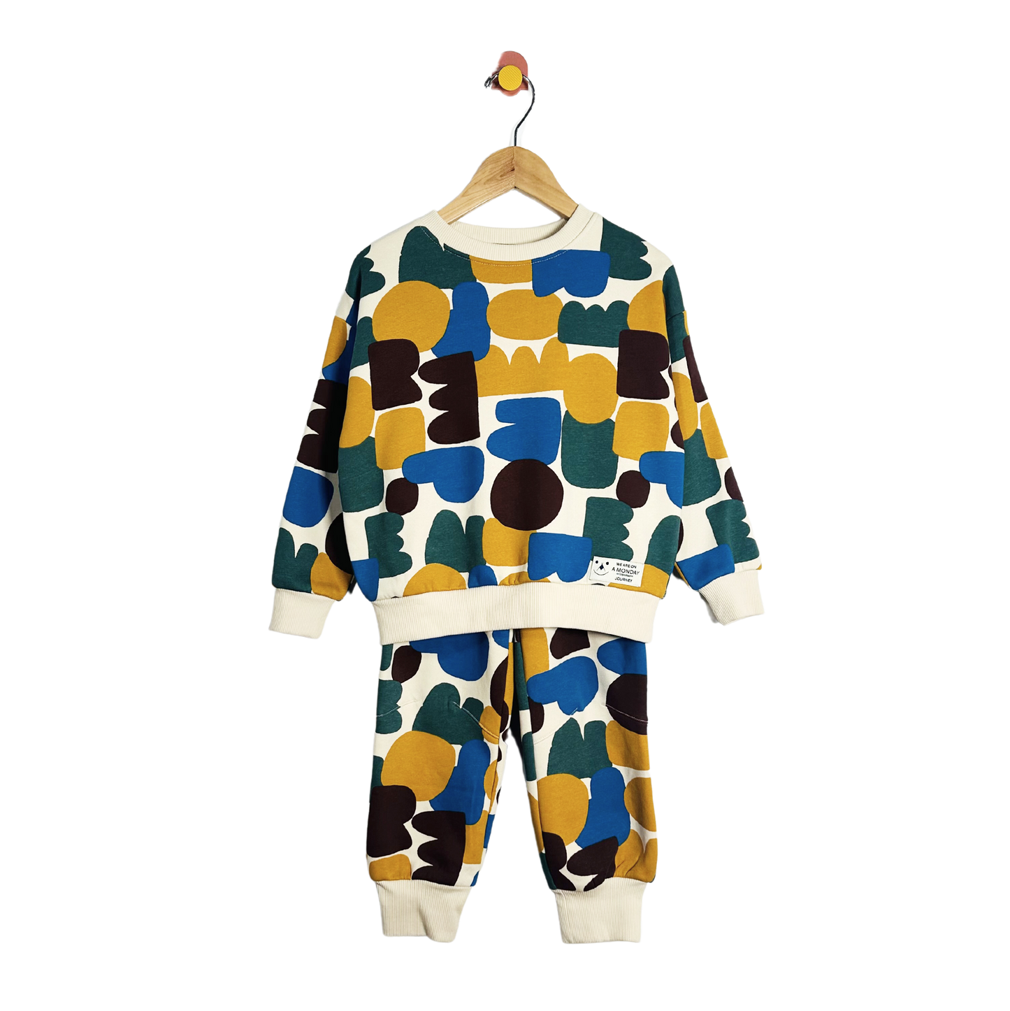 A Monday in Copenhagen Graphic Sweatsuit / 6Y