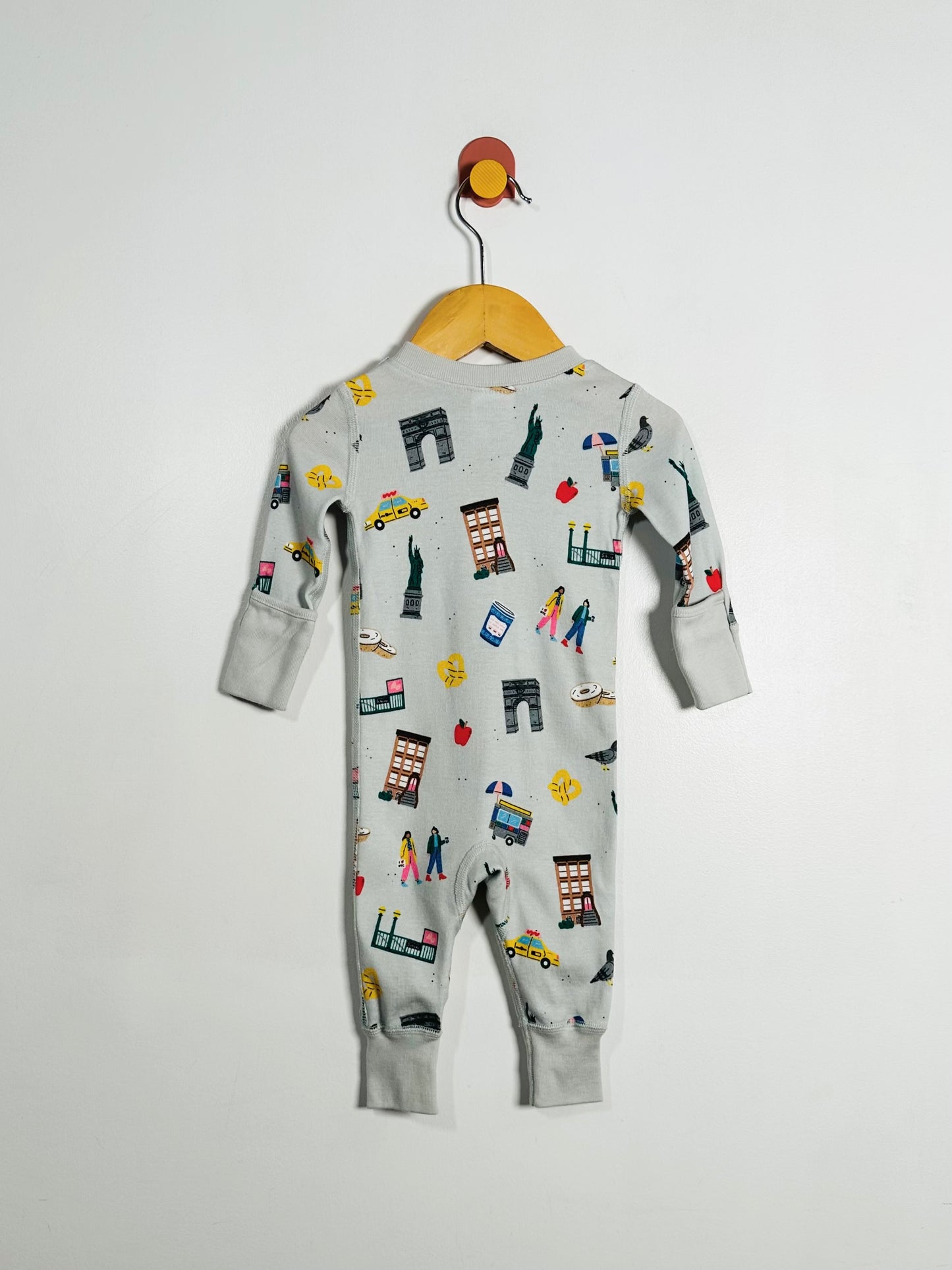 Smaller Things NYC Pajama Onesie / 0-3M