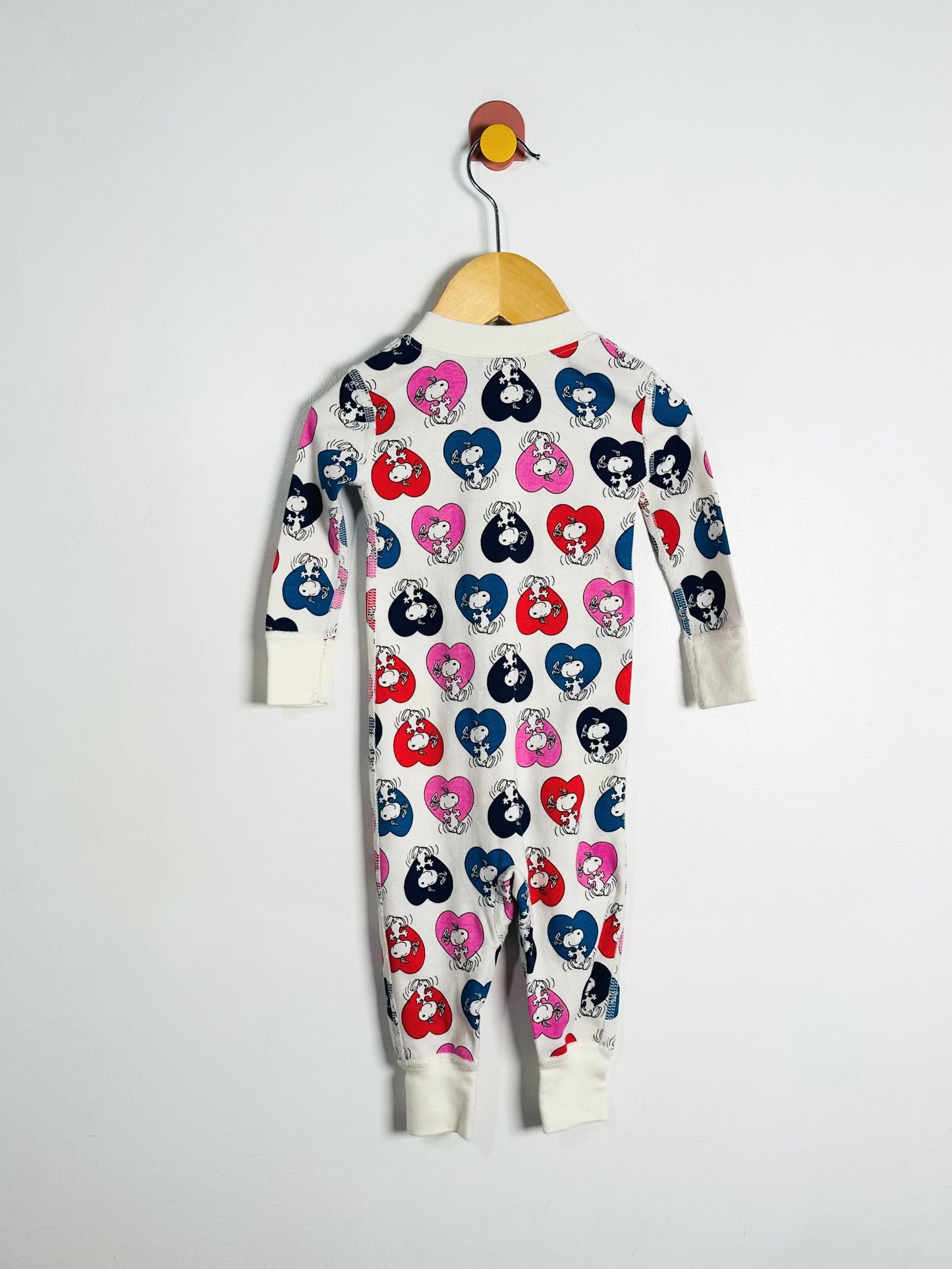 Hanna Andersson Snoopy Pajama Onesie / 6-12M