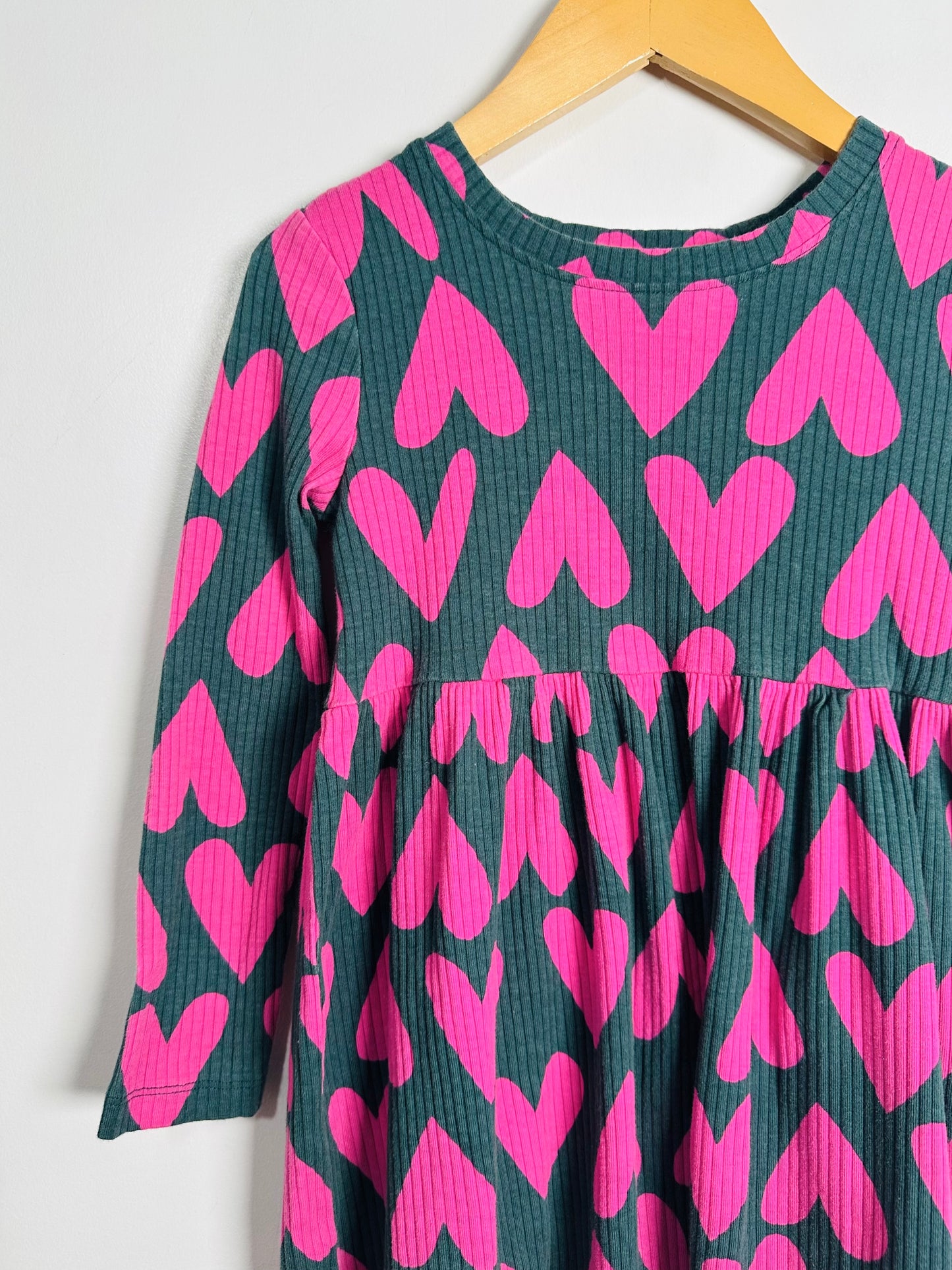 Hanna Andersson Ribbed Heart Dress / 6-7Y