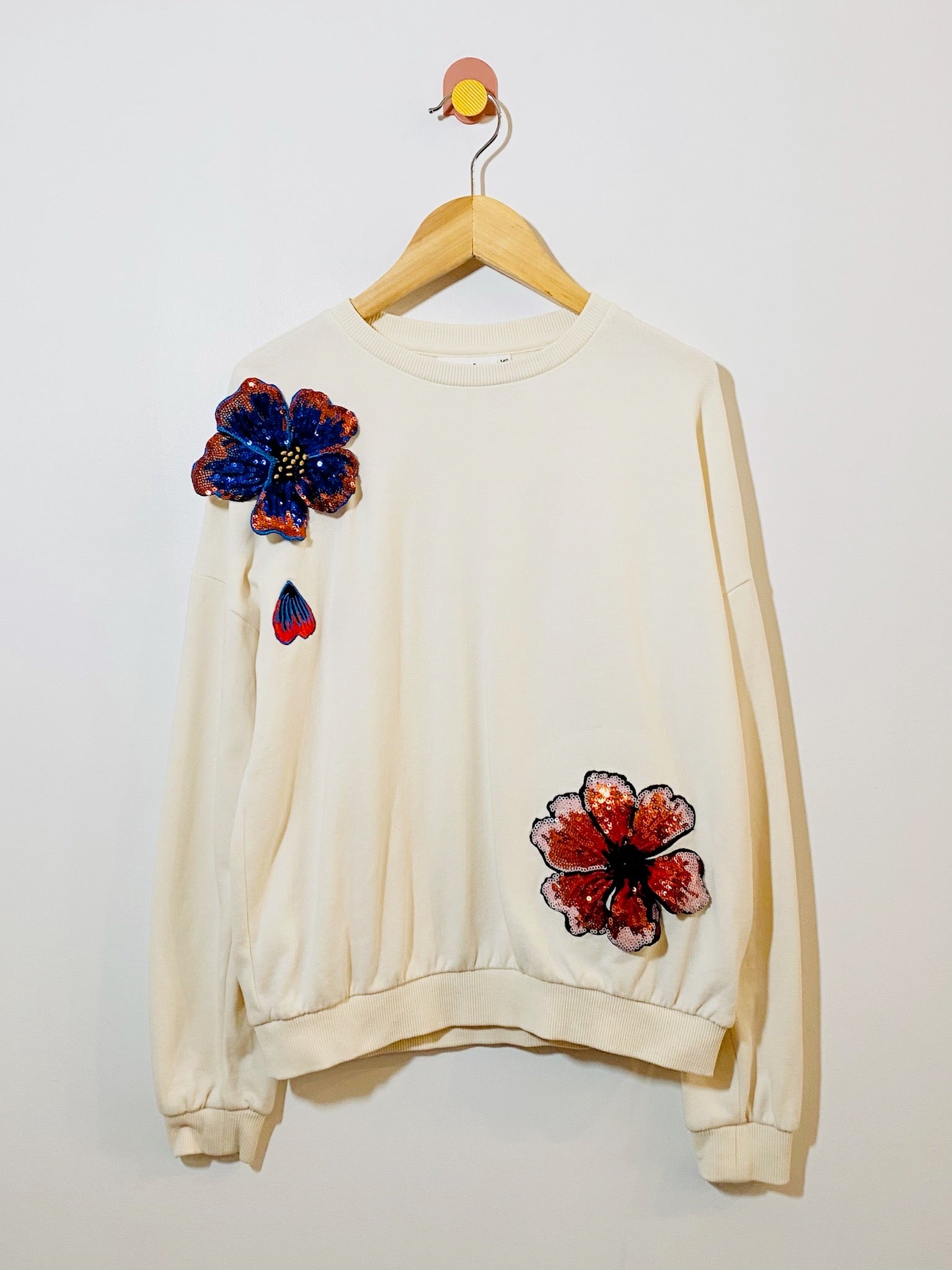 Molo shiny flower sweatshirt / 10y