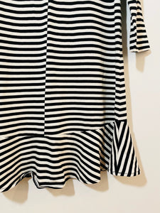 striped dress / 8Y