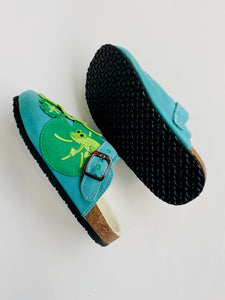 frog slip-on